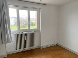  Appartement � louer 6 pi�ces 106 m� Clermont ferrand