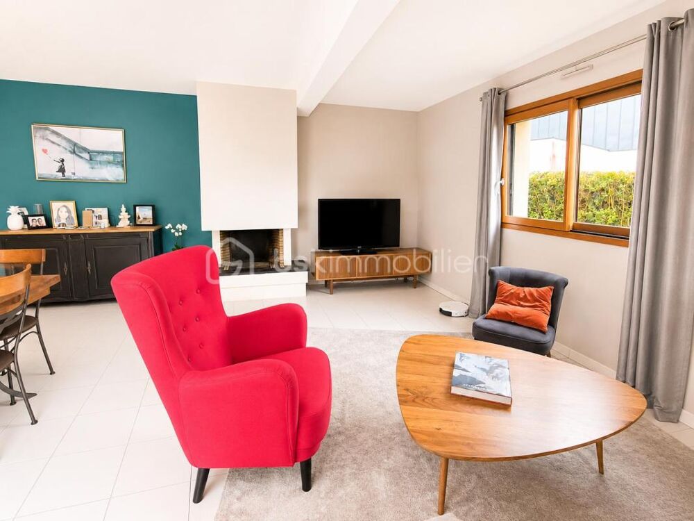 Vente Maison Maison 4 chambres contemporaine et lumineuse exposée sud avec cheminée et chauffage au sol Pace