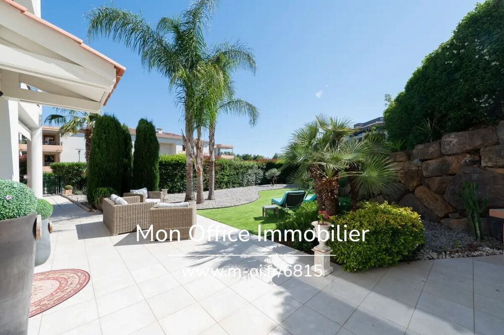 à vendre  Appartement Saint-Raphaël (83700)