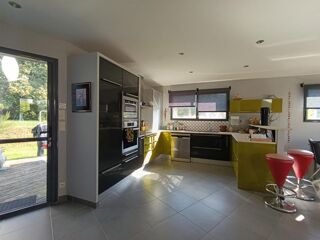  Maison  vendre 8 pices 160 m