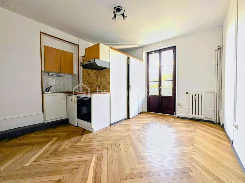 Vente Appartement Charmant et lumineux studio avec balcon proche hyper centre Aix les bains