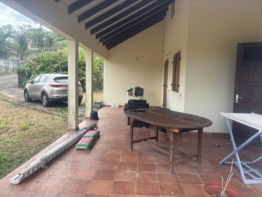 Vente Villa Maison à vendre 4 pièces LE ROBERT (972), petite vue mer !!! Le robert