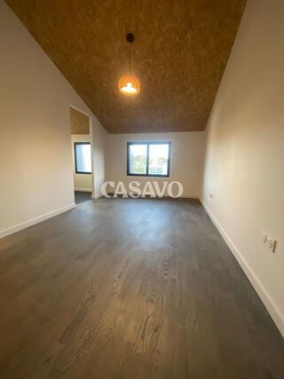  Loft à vendre 1 pièce 170 m²