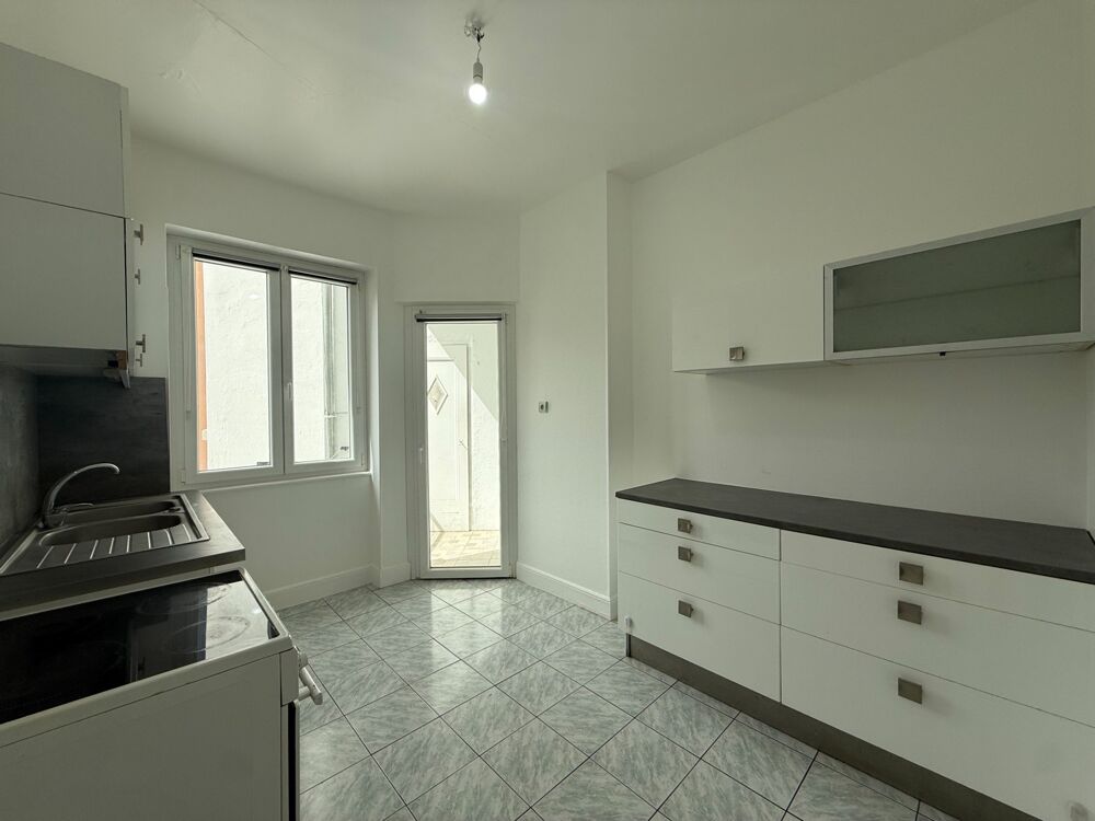 Appartement à vendre 3 pièces, deux balcons, STRASBOURG (67)
