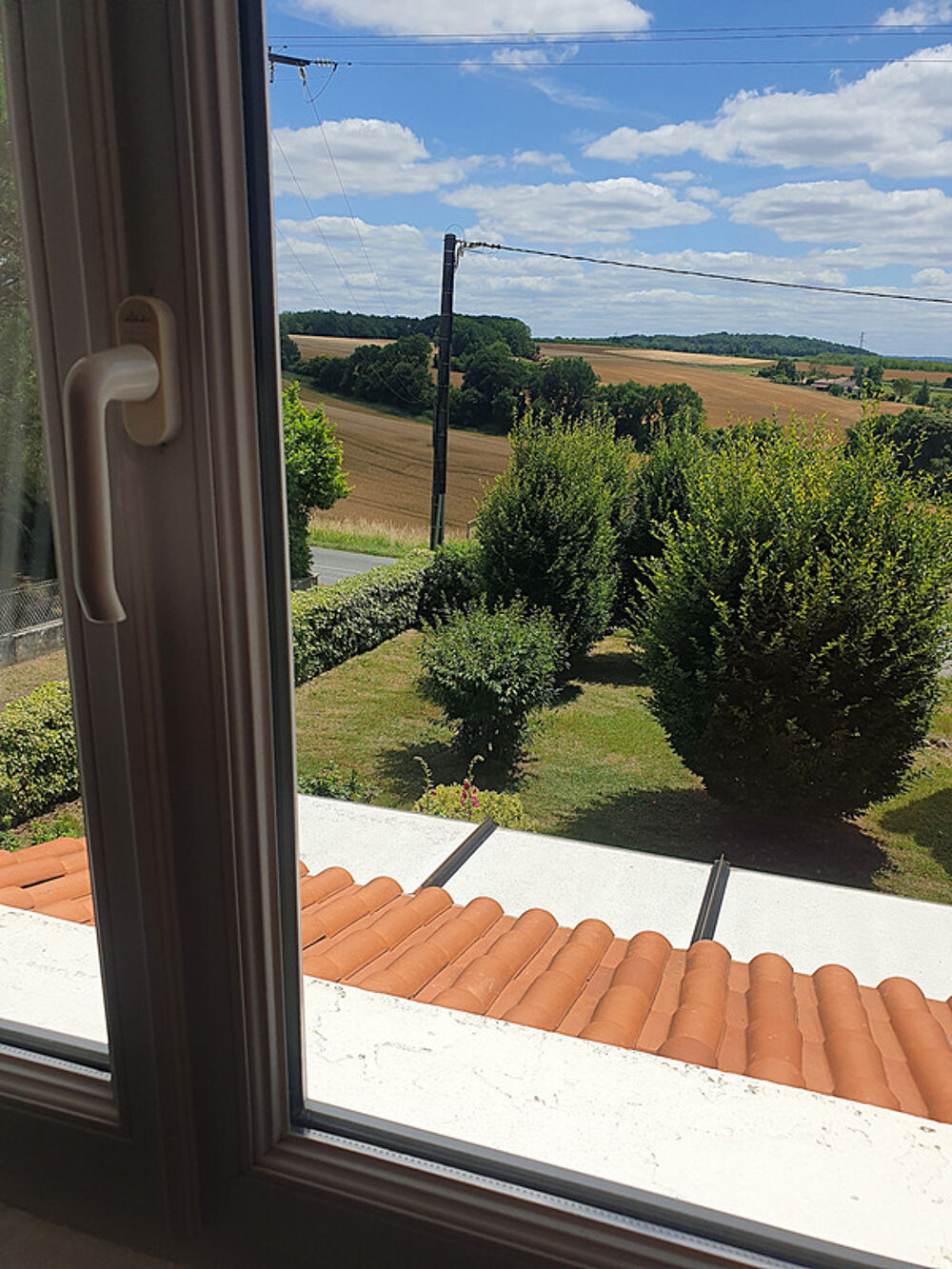 Maison 146 m² à vendre 6 pièces CHALAIS (16) 4/5 chambres, 2 garages 3 560 m² de terrain !!!