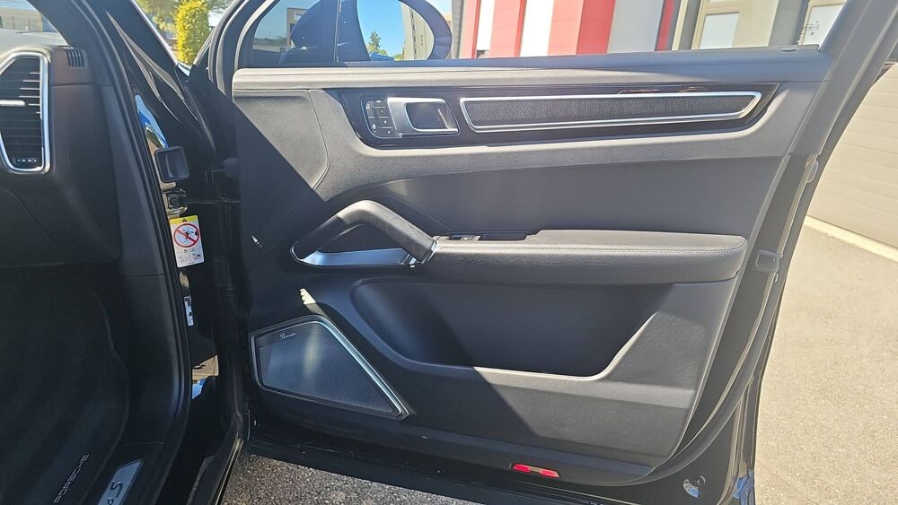 Cayenne 4.0 V8 e-Hybrid 680 BVA8 Turbo S Pack Gt - Automatique 2023 occasion 49300 Cholet