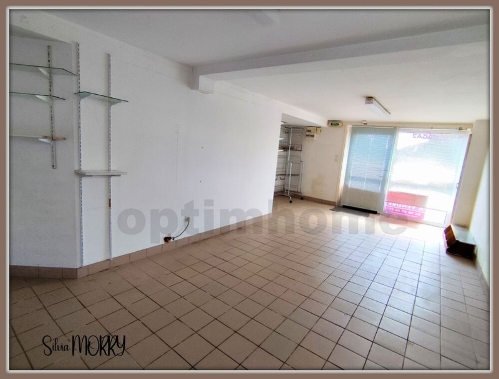 Maison 180 m² SAINT DERRIEN (29) - ancien commerce, gros potentiel