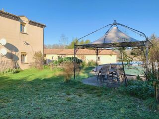  Propri�t�/ch�teau � vendre 10 pi�ces 230 m�