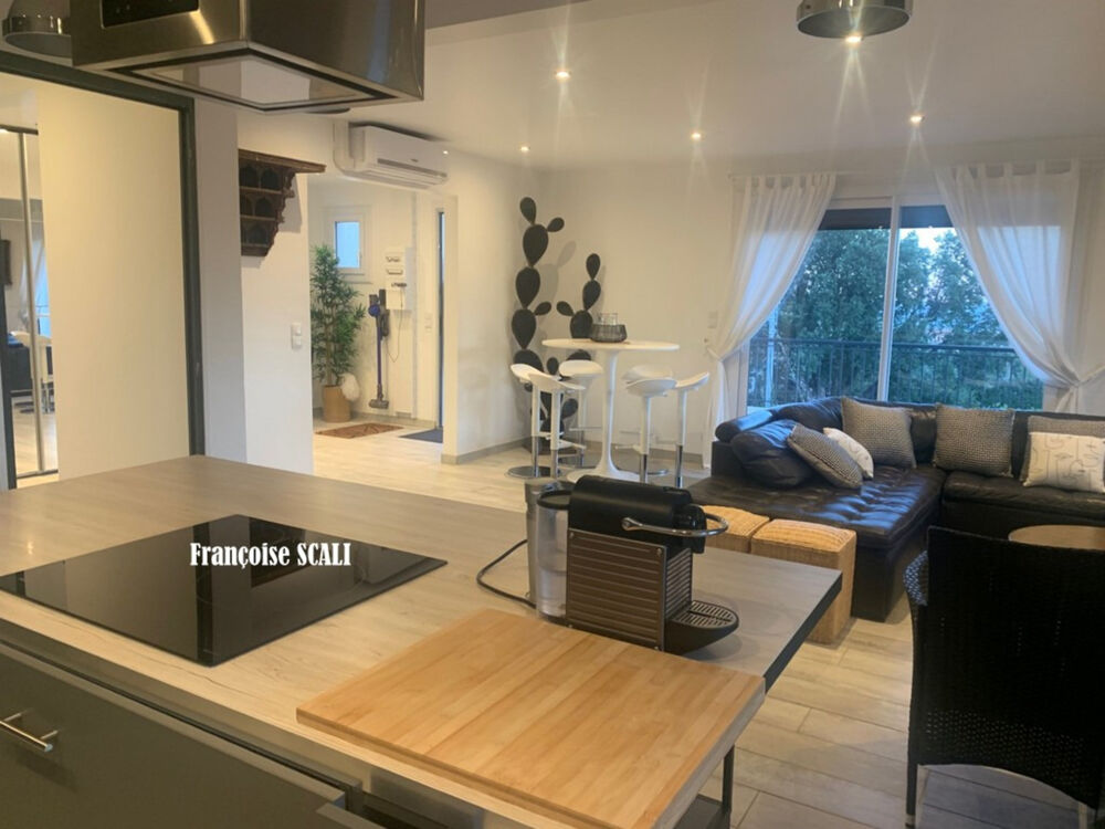Vente Appartement Appartement à vendre 3 pièces SAINT AYGULF (83) VUE MER Saint aygulf