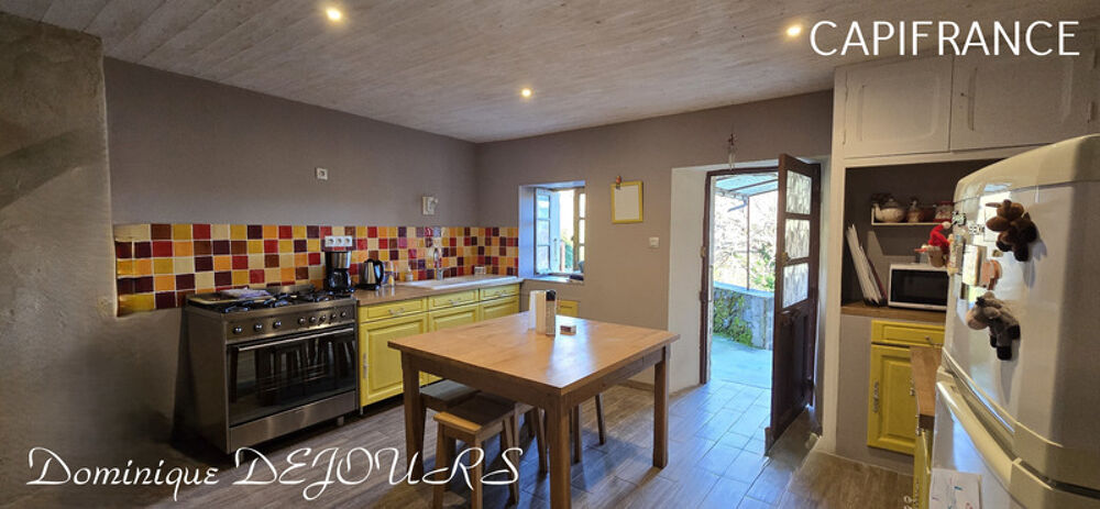 Vente Maison Ardche, au coeur du parc naturel rgional des Monts d'Ardche,  ISSAMOULENC, Grande maison dominant la valle de l'Auzene avec Issamoulenc