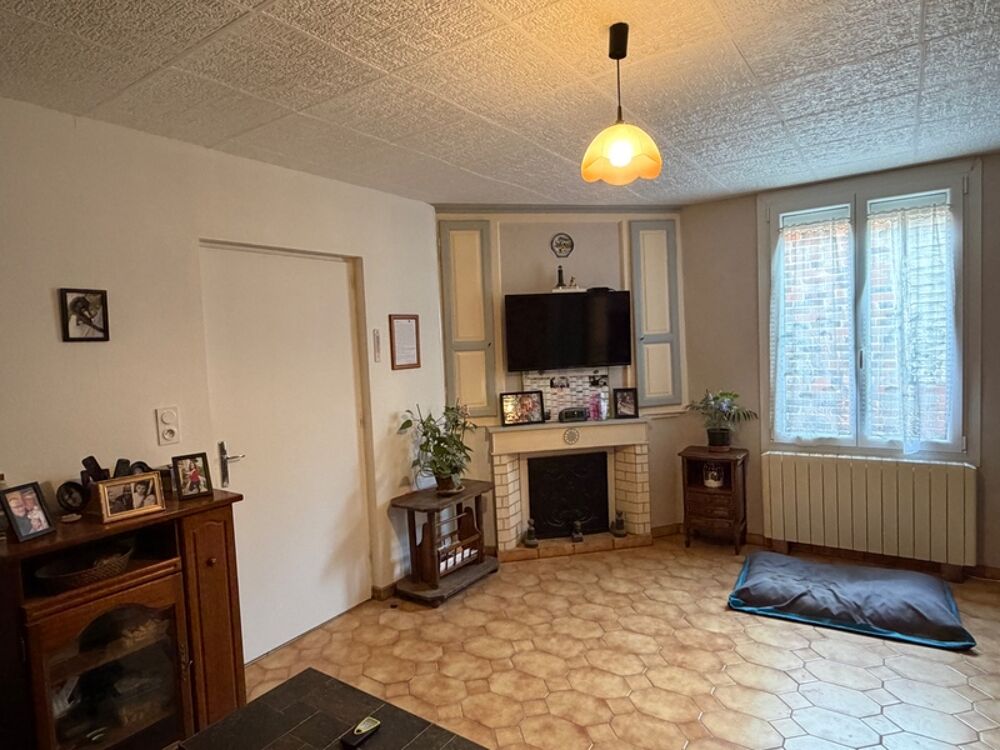 MAISON DE VILLAGE AVEC DÉPENDANCES - GRAND POTENTIEL