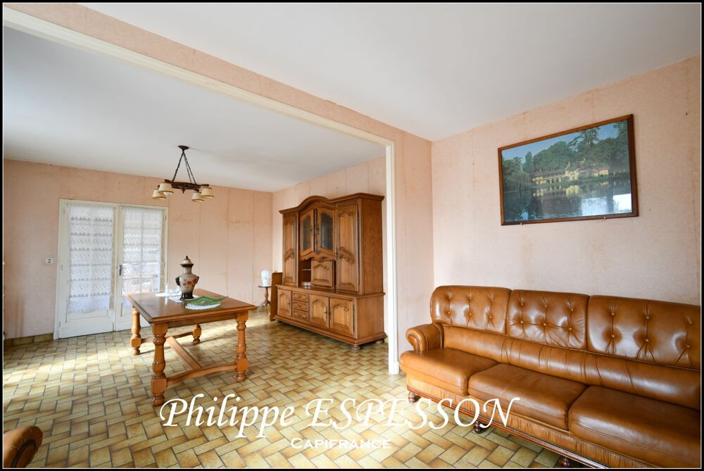 Maison familiale 142 m²  5 chambres  Terrain 2 094 m²  Sous-sol total