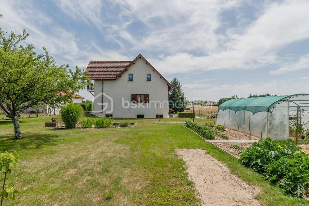 Vente Maison MAISON AU CALME AVEC 4 CHAMBRES ET UN BUREAU SUR SOUS SOL COMPLET Bressolles