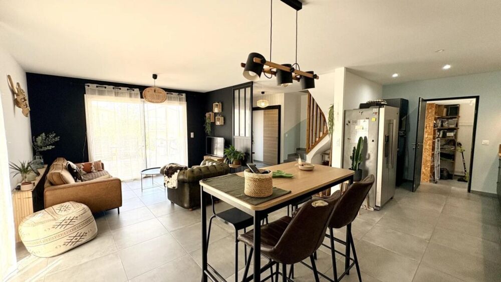 Vente Maison Villa récente avec 4 chambres à Bédarrides Bedarrides