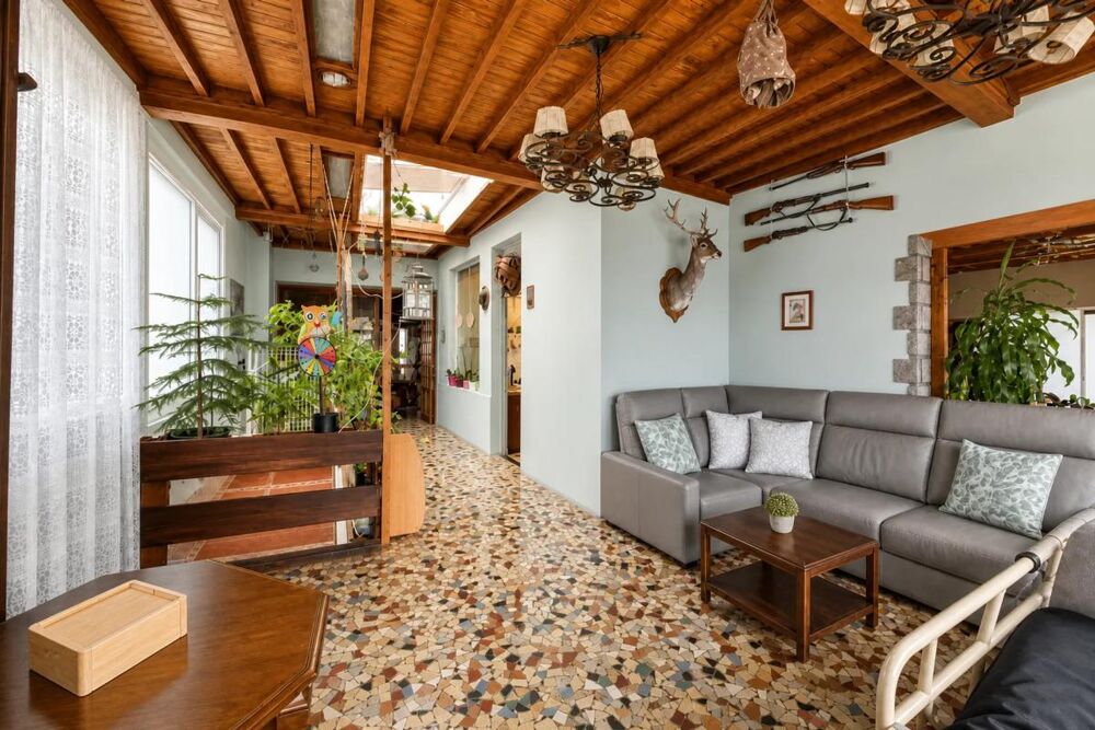 Maison de 13 pièces de 422 m² à Saint-Héand