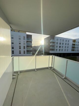  Appartement à louer 3 pièces 65 m²
