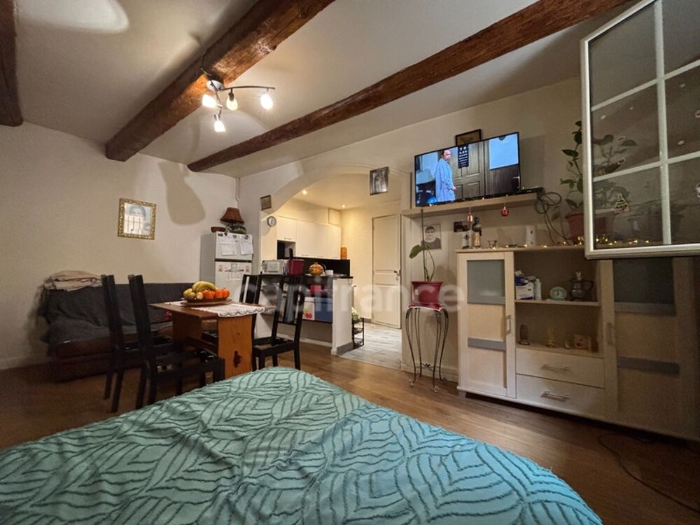 Appartement à vendre 1 pièces CASSIS (13) sur le port avec une absence totale de charges de copropriété
