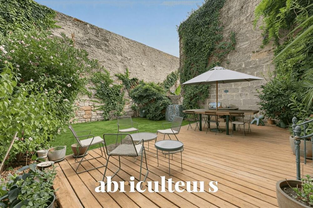 Maison familiale avec jardin et terrasse en vente à Bordeaux 33300