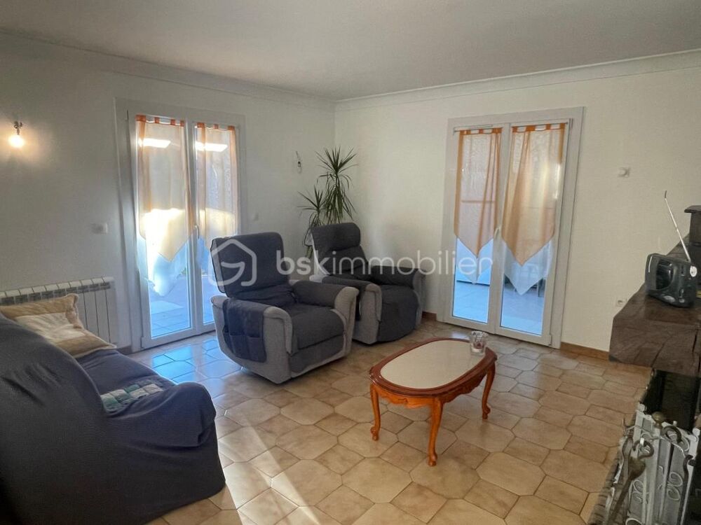 Balaruc le Vieux, villa de type 5 de 136 m² sur 920 m² de terrain