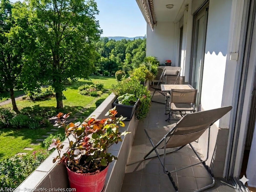 Villeurbanne : "Coeur gratte ciel " Grand T3 de 78 m2, Refait entièrement à neuf, avec Jardin & Balcon