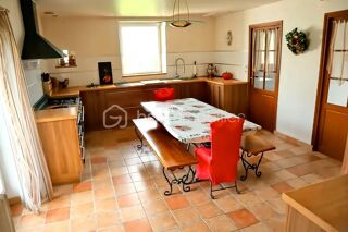  Propri�t�/ch�teau � vendre 7 pi�ces 273 m�