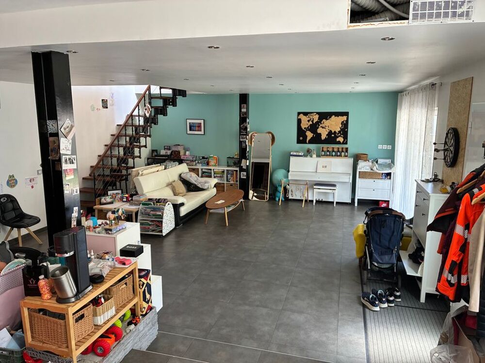 Location Maison Maison de 210m2 à louer sur Lyon 08 Lyon 8