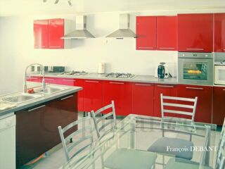  Maison  vendre 9 pices 252 m