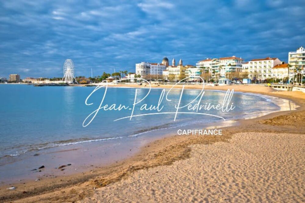 SAINT-RAPHAËL, Duplex 3 pièces 59 m² total, meublé et équipé parking privatif et climatisation  DPE C