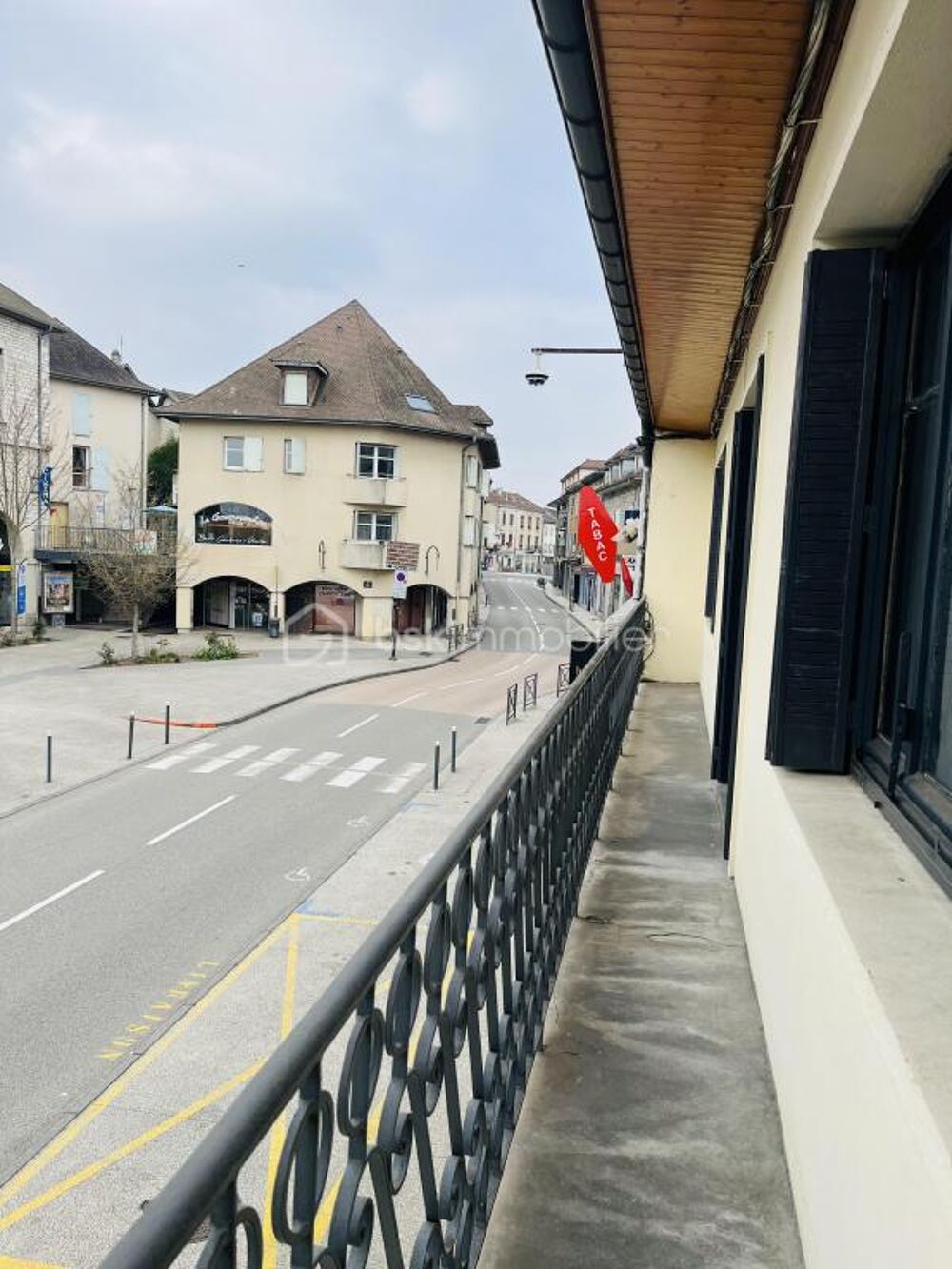 EXCLUSIVITE CENTRE-VILLE MORESTEL APPARTEMENT 5 Pièces traversant 132 m2 Terrasse + balcon