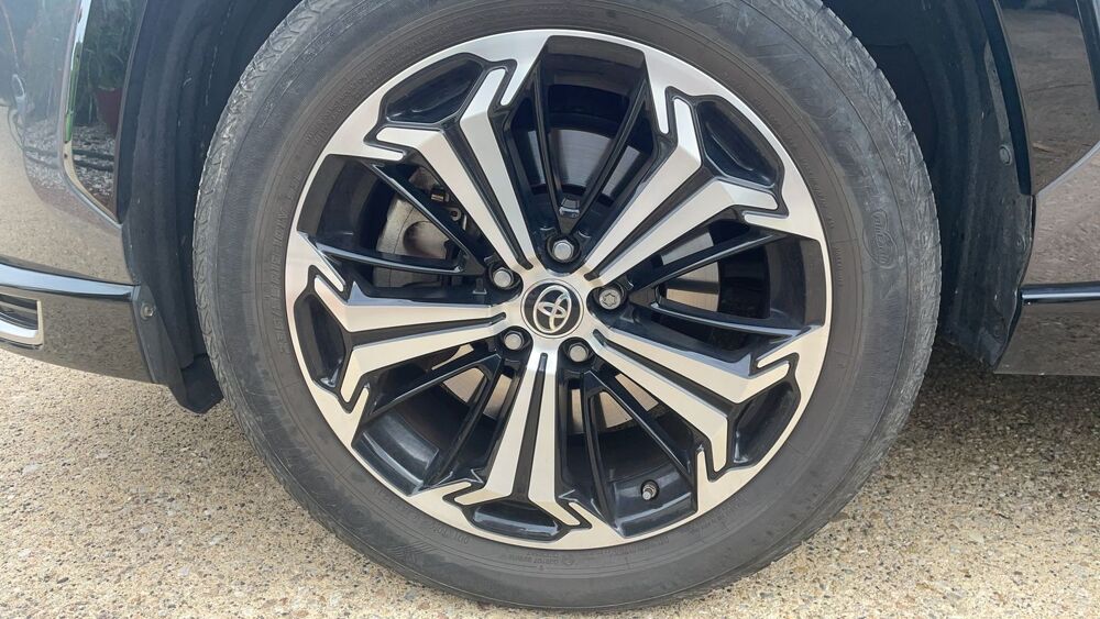 RAV 4 2.5 VVT-i 306 Plug in Hybrid AWD E-CVT Collection - Entretie 2021 occasion 63200 Chambaron Sur Morge