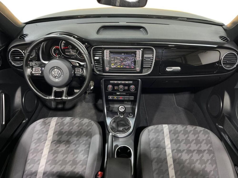 COCCINELLE II Cabriolet 1.2 TSI 105 BMT BVM6 Origin 2017 occasion 31100 Toulouse