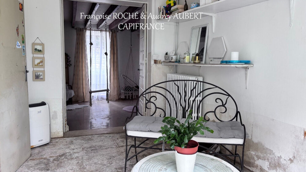 Maison à vendre 2 en 1 - 7 pièces - 5 chambres à TAILLEBOURG (17)
