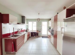  Maison � vendre 8 pi�ces 231 m�