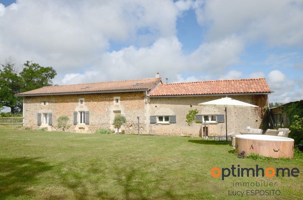 Maison 6 pièces 220 m² · à Cherves Chatelars · 220 m² · 265 000 €