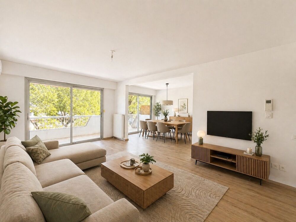 Appartement 4 pièces  84 m²  Dernier étage  Terrasse  Garage  Cave - Piscine - Parc - Tennis - Ligne 5 Tramway - Parc Montc