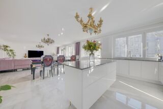  Appartement à vendre 5 pièces 158 m²