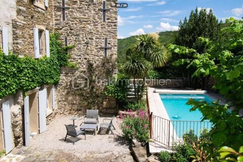   Proche de Roujan. Superbe maison de caract�re r�nov�e avec piscine chauff�e Propri�t�/ch�teau - 7 pi�ce(s) - 190 m�