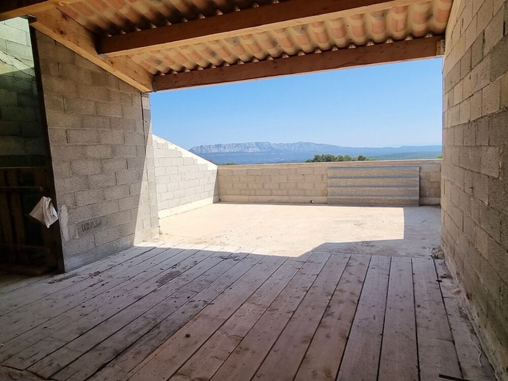 Vente Appartement Studio avec grande terrasse à Saint Savournin Saint savournin