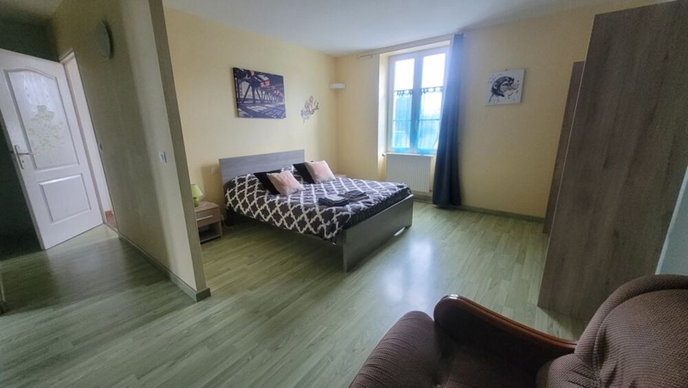 Vente Maison LE GRAND PRESSIGNY (Sud 37), belle maison de caractère composée de 3 logements indépendants et offrant 259 m² habitables pour 11 Le grand pressigny