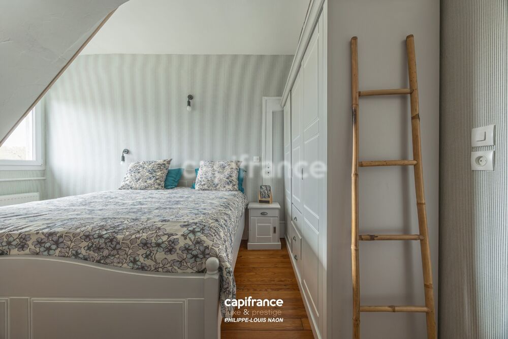 ARNAGE  COEUR DE VILLE  MAISON RÉNOVÉE, JARDIN, DÉPENDANCE & DOUBLE GARAGE 43 M²