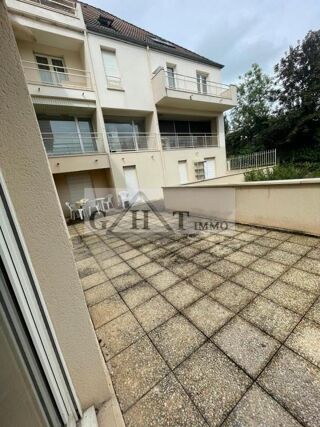   Local professionnel de 150 m² à Melun, idéal pour kiné Melun