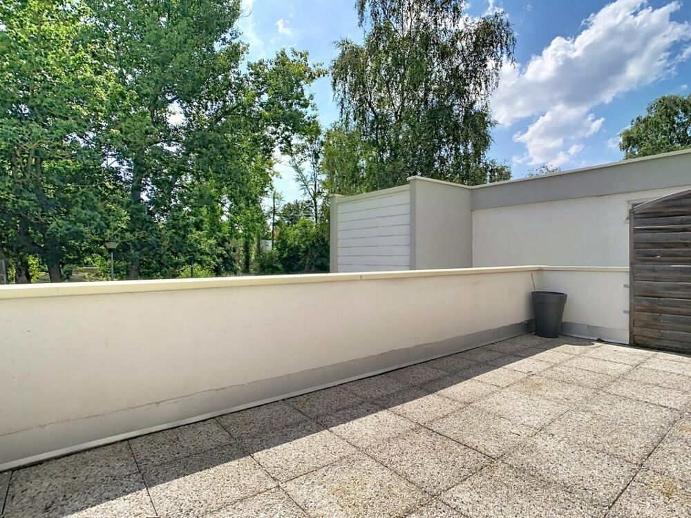 APPARTEMENT EN DUPLEX DANS RESIDENCE SECURISEE, 3 CHAMBRES, TERRASSE, GARAGE