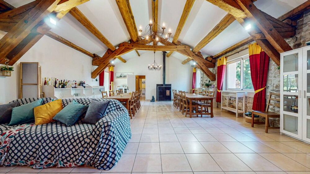 Domaine de caractère de 680 m² , 4,6 ha, deux piscines et à 20 min de Carcassonne