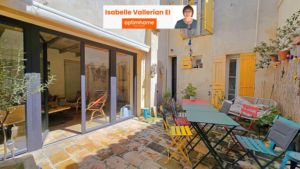 Vente Maison A vendre Aigues-Mortes (Gard)  - Maison intra-muros 6 pièces avec patio Aigues mortes