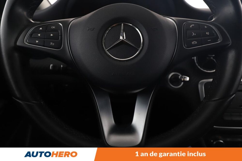 Classe GLA 180 Intuition 122 ch 2015 occasion 92130 Issy-les-Moulineaux