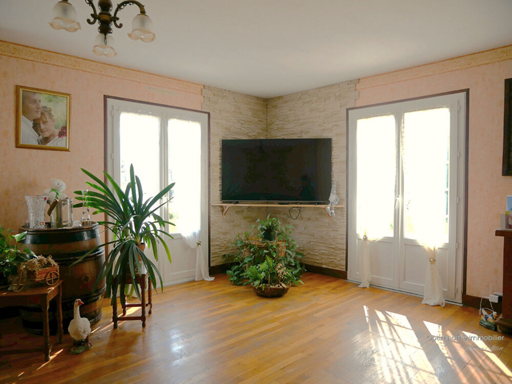 Vente Maison Maison familiale plain-pied avec 4 chambres - jardin aménagé - proche de Lorris Noyers