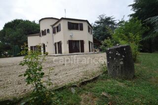  Maison � vendre 8 pi�ces 235 m�