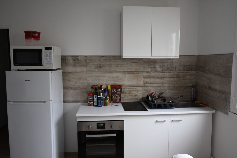 Côte d'Or (21), à louer meubler DIJON appartement T2 de 30 m² avec parking proche tram