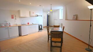  Immeuble à vendre 14 pièces 257 m²