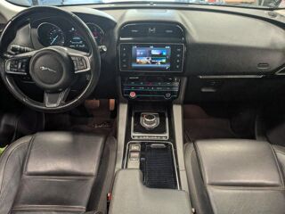 F-PACE 2.0 D - 180 ch 2WD BVA8 Prestige 2017 occasion 78200 Mantes La Jolie